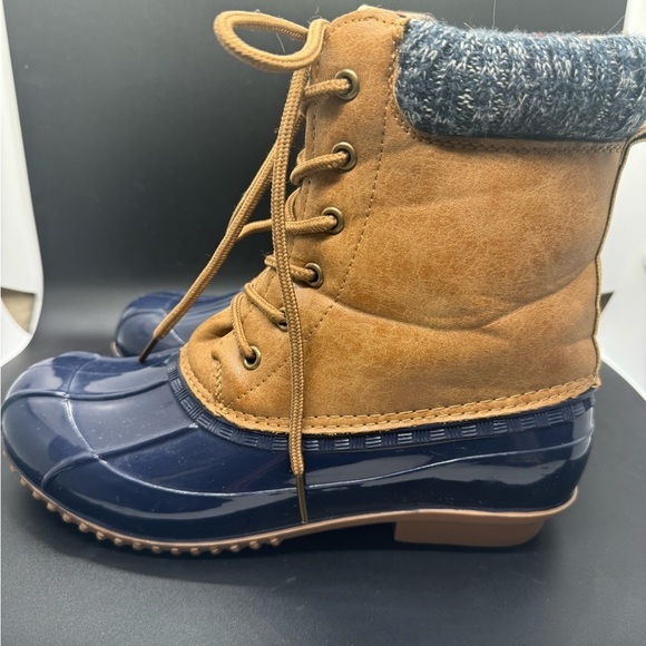 JustFab blue and brown duck boots ~ size 7 - Picture 1 of 7